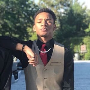 Meet your Posher, Amari